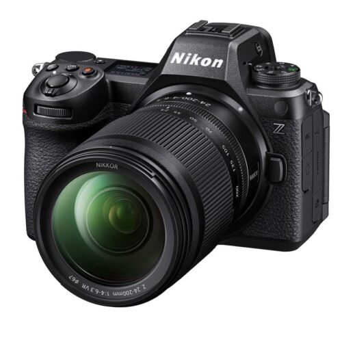 Nikon Z6III + Z 24-200mm f/6.3-4 Cámara sin espejo negra
